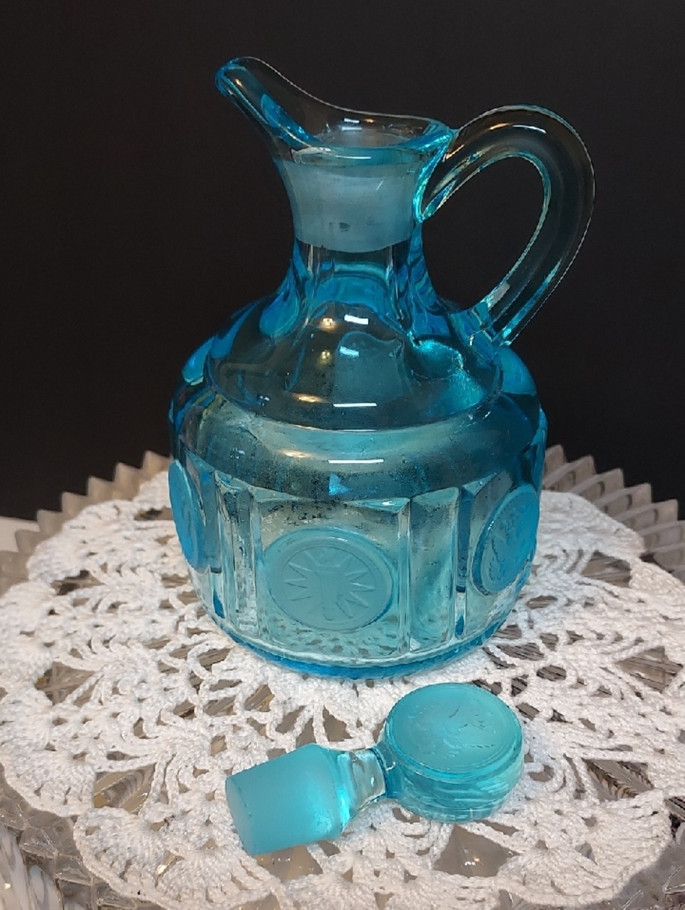 Vintage Fostoria Blue Glass Cruet With Stopper 1960s - Picture 4 of 10